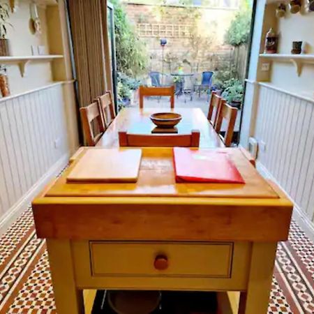 Jackdaw Cottage-Beautiful Cottage, Town Centre Wimborne Minster Εξωτερικό φωτογραφία