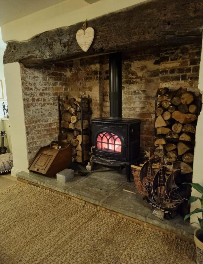 Jackdaw Cottage-Beautiful Cottage, Town Centre Wimborne Minster Εξωτερικό φωτογραφία