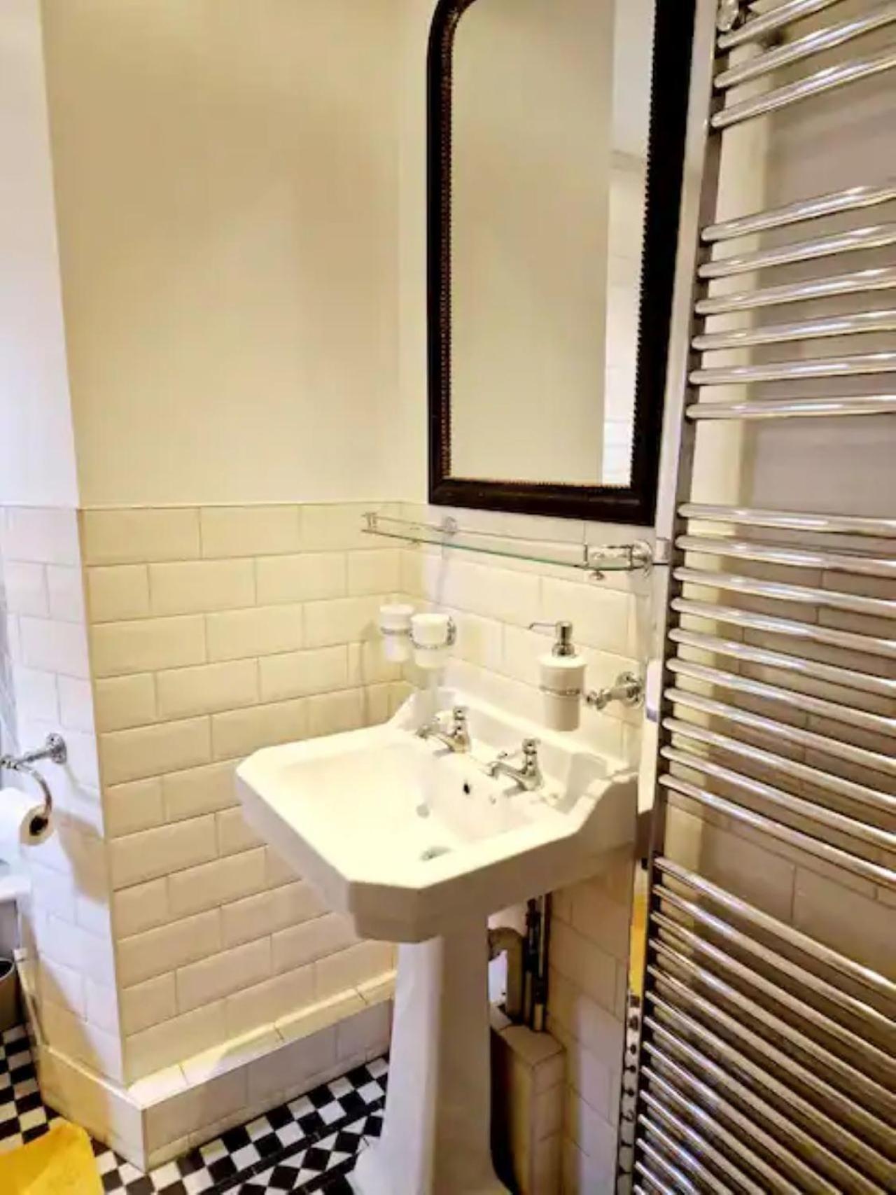 Jackdaw Cottage-Beautiful Cottage, Town Centre Wimborne Minster Εξωτερικό φωτογραφία