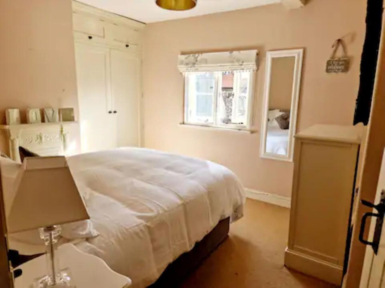 Jackdaw Cottage-Beautiful Cottage, Town Centre Wimborne Minster Εξωτερικό φωτογραφία